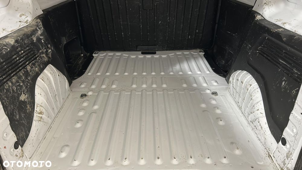 Toyota Proace City - 25