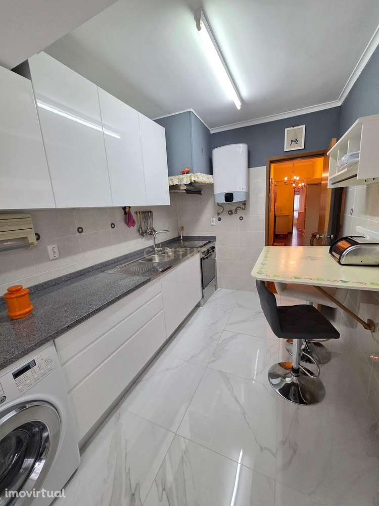Sintra - Rio de Mouro, Apartamento T2 renovado - Grande imagem: 4/35