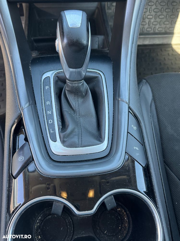 Ford Mondeo - 13