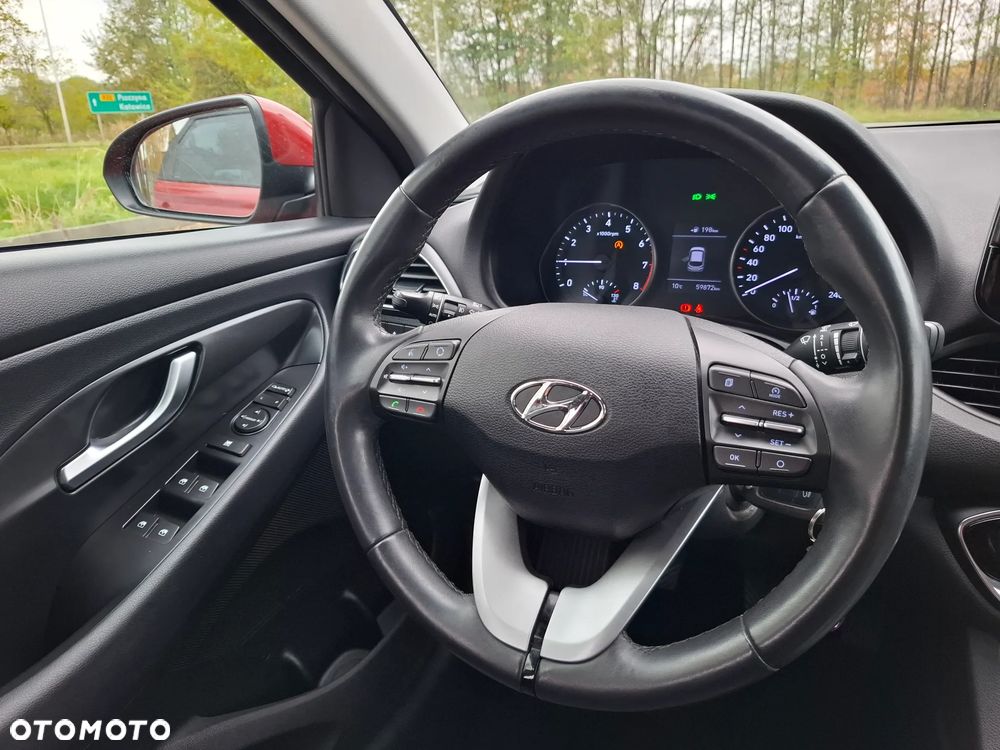 Hyundai i30 - 24