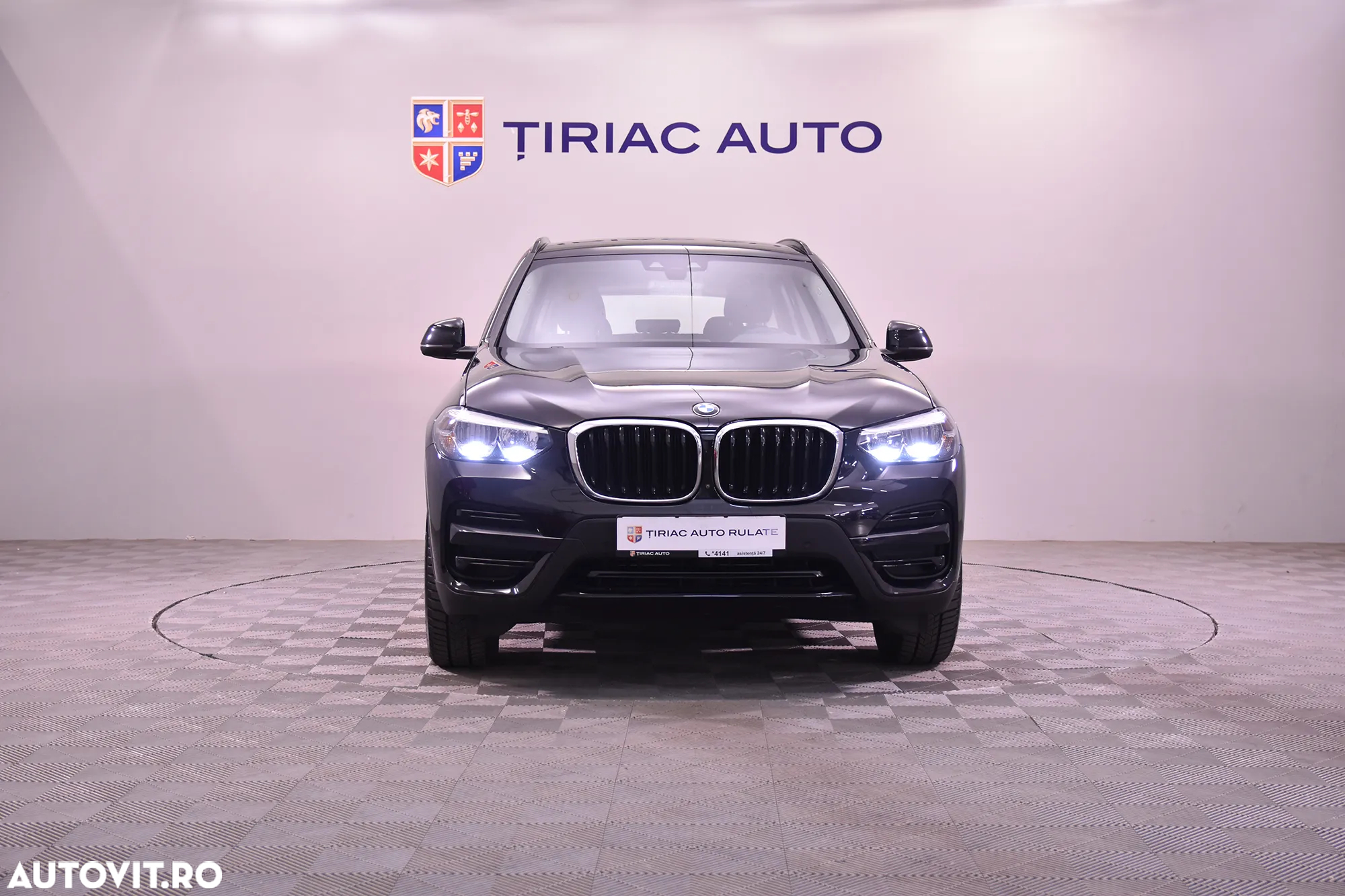 BMW X3 xDrive30i AT - 8