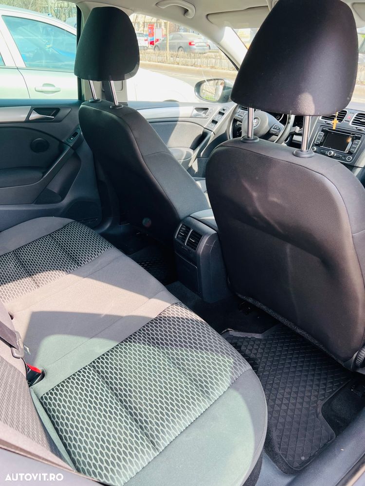 Volkswagen Golf 1.6 TDI BlueMotion Technology Comfortline - 12