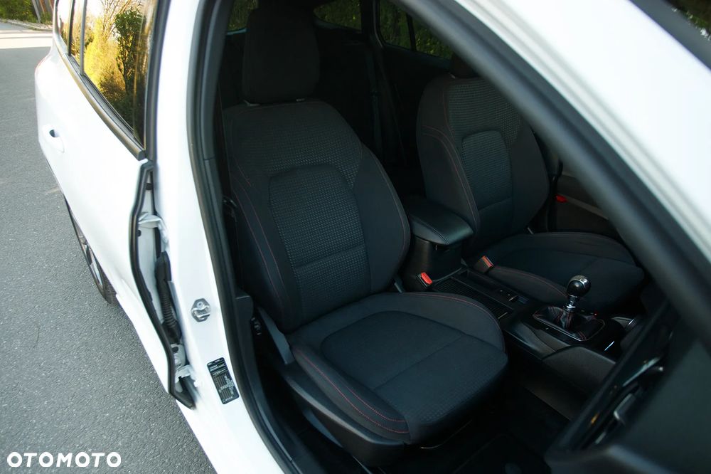 Ford Focus 1.5 EcoBlue ST-Line Business - 19