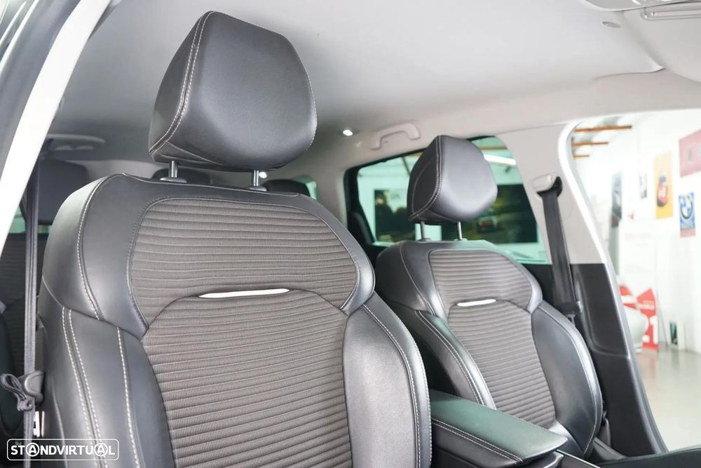 Renault Grand Scénic ENERGY TCe 130 INTENS - 32