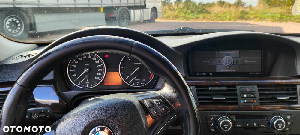 BMW Seria 3 320d - 13