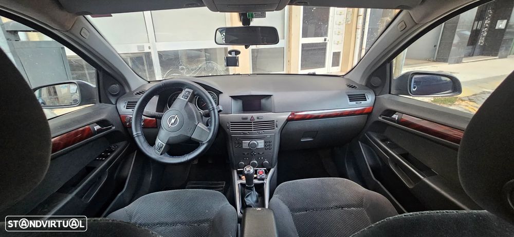 Opel Astra 1.7 CDTI Cosmo - 17