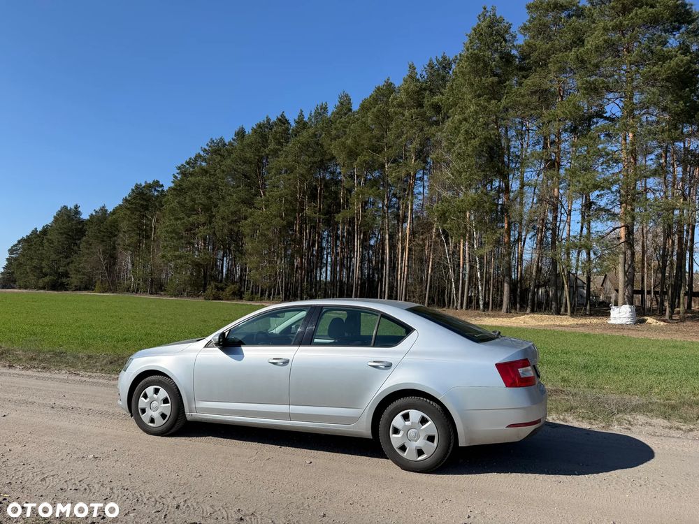 Skoda Octavia 1.6 TDI Ambition - 2