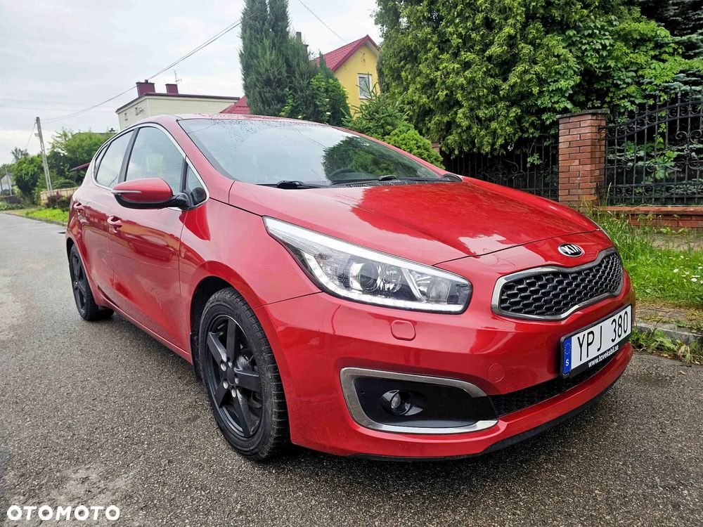 Kia Ceed 1.6 CRDi 136 ISG Platinum Edition - 10