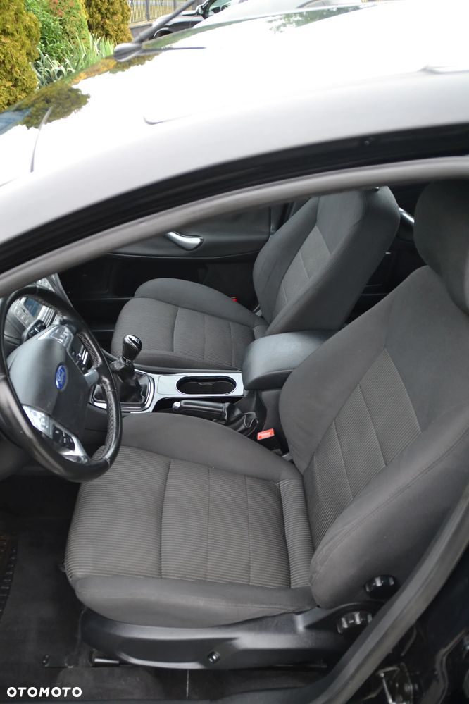 Ford Mondeo 2.0 Viva Titanium - 26