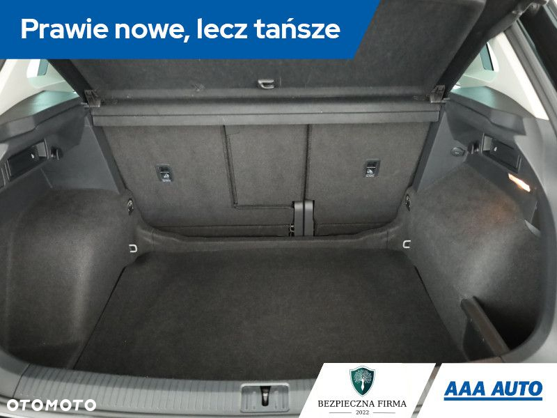 Volkswagen Tiguan - 12