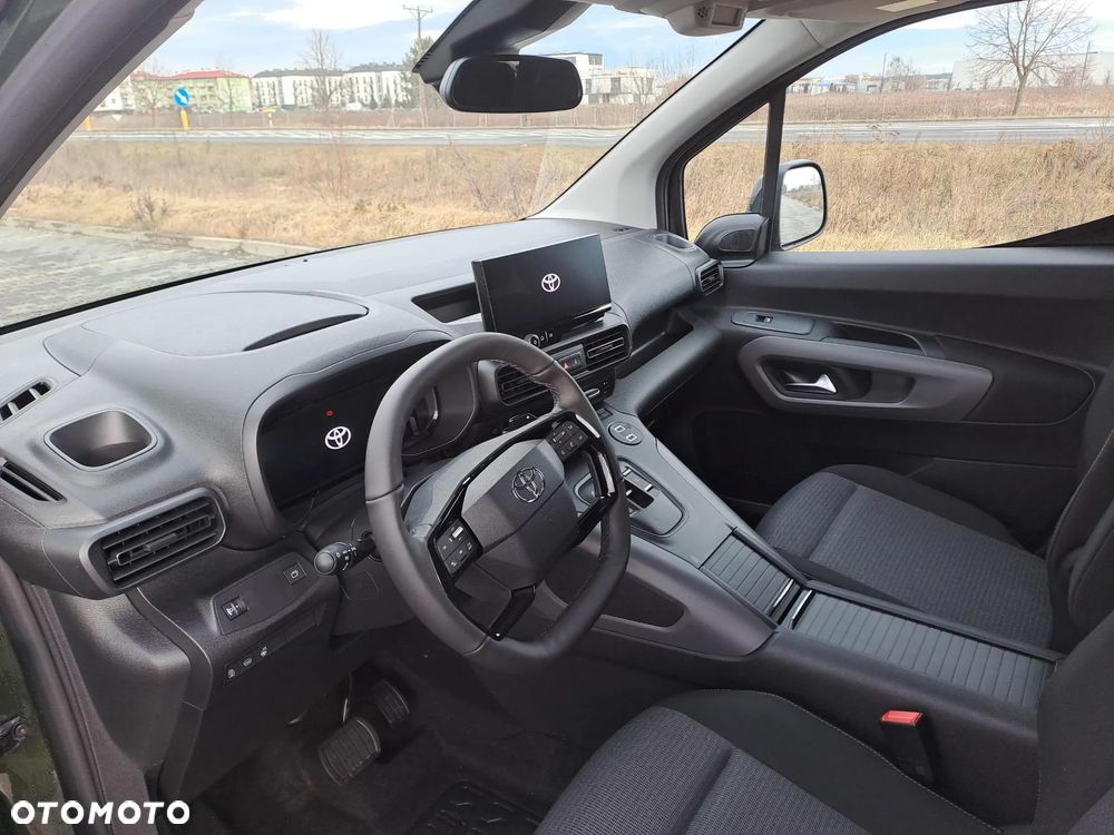 Toyota Proace City Verso 1.5 D-4D VIP - 19