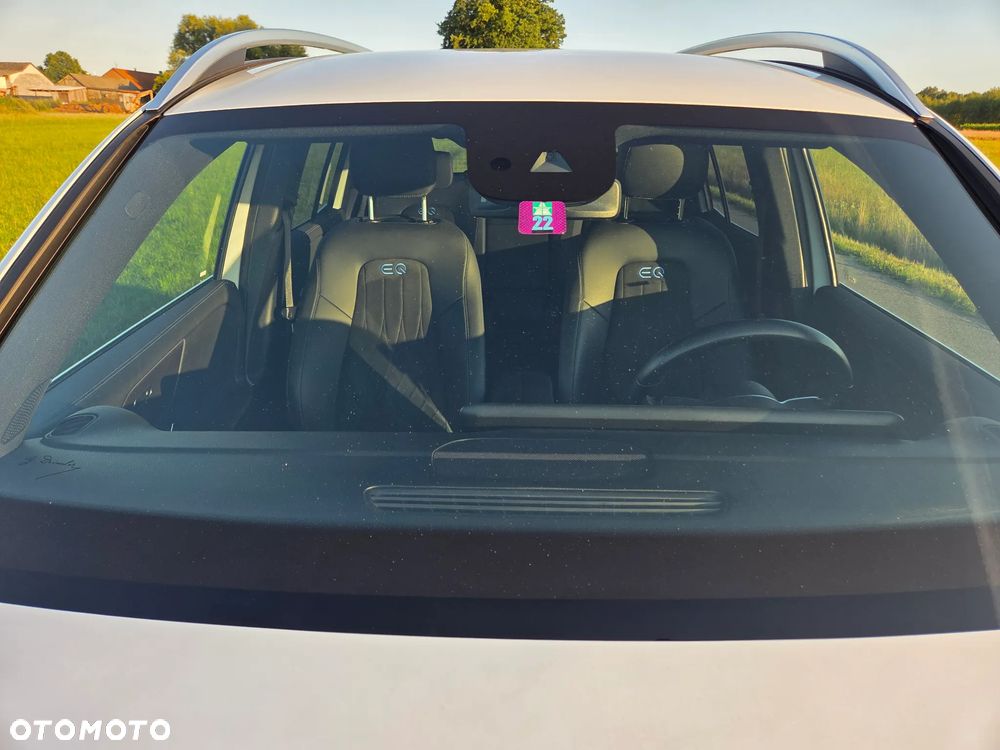 Mercedes-Benz EQB 250 66.5kWh Electric Art - 12