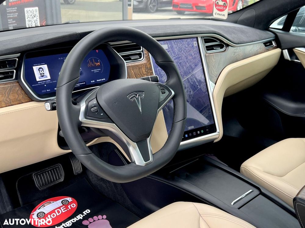 Tesla Model S - 14