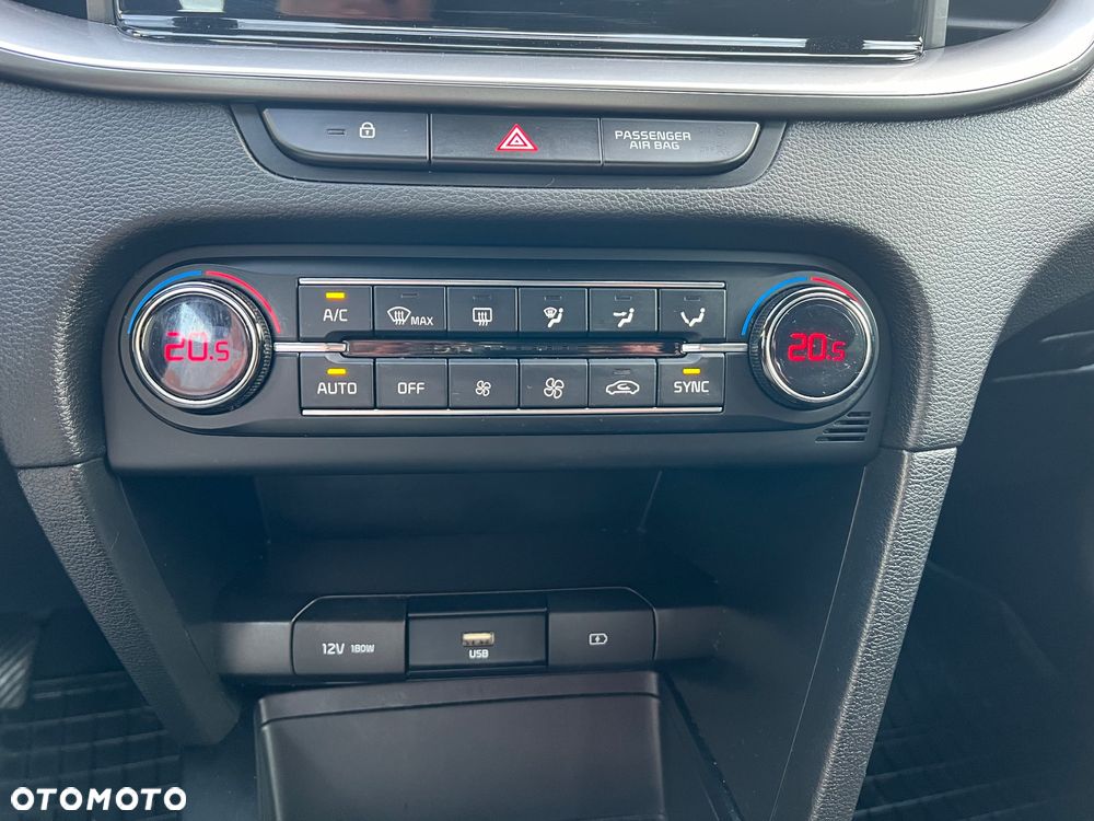 Kia Ceed 1.6 CRDi SCR M - 22