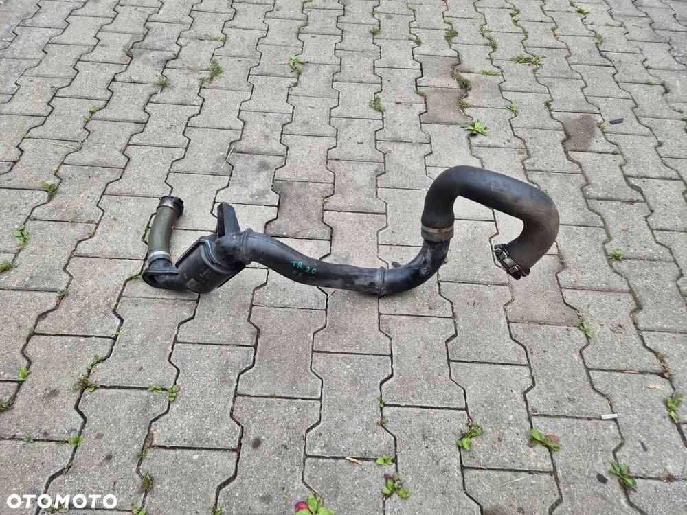 PRZEWÓD POWIETRZA TURBO TRAFIC VIVARO PRIMASTAR 2.0 10-14r. EURO 5 - 1