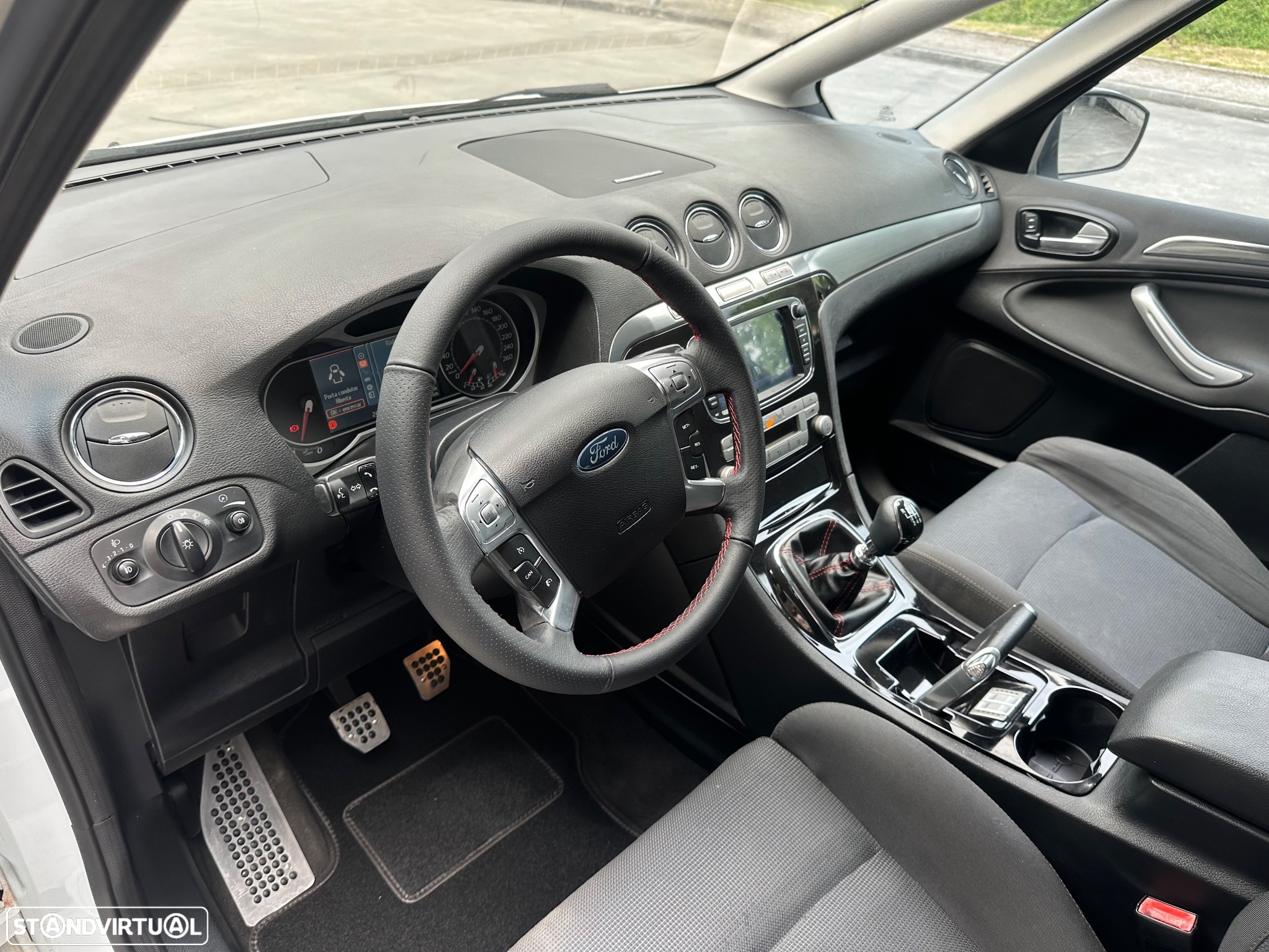 Ford S-Max 2.0 TDCi Titanium 7L - 21