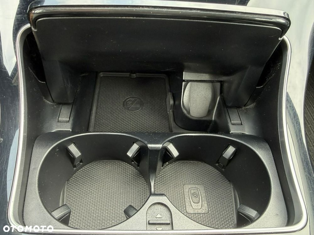 Mercedes-Benz Klasa C 180 9G-TRONIC - 31