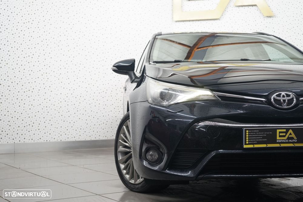 Toyota Avensis Touring Sports 2.0 D-4D Exclusive - 6