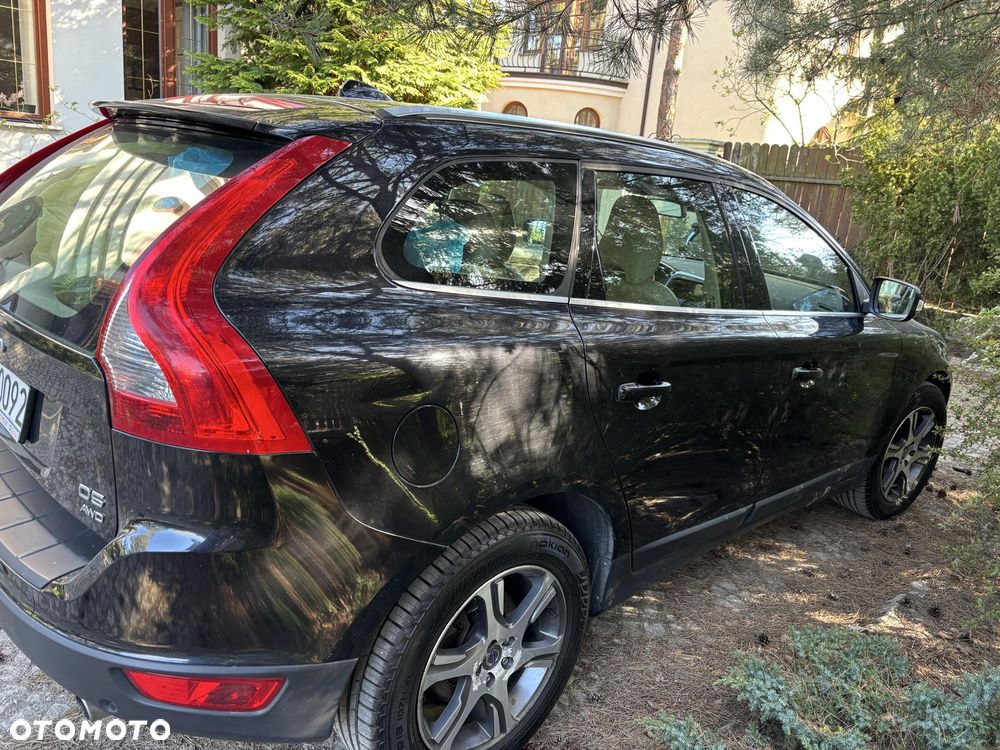 Volvo XC 60 D5 AWD Momentum - 5