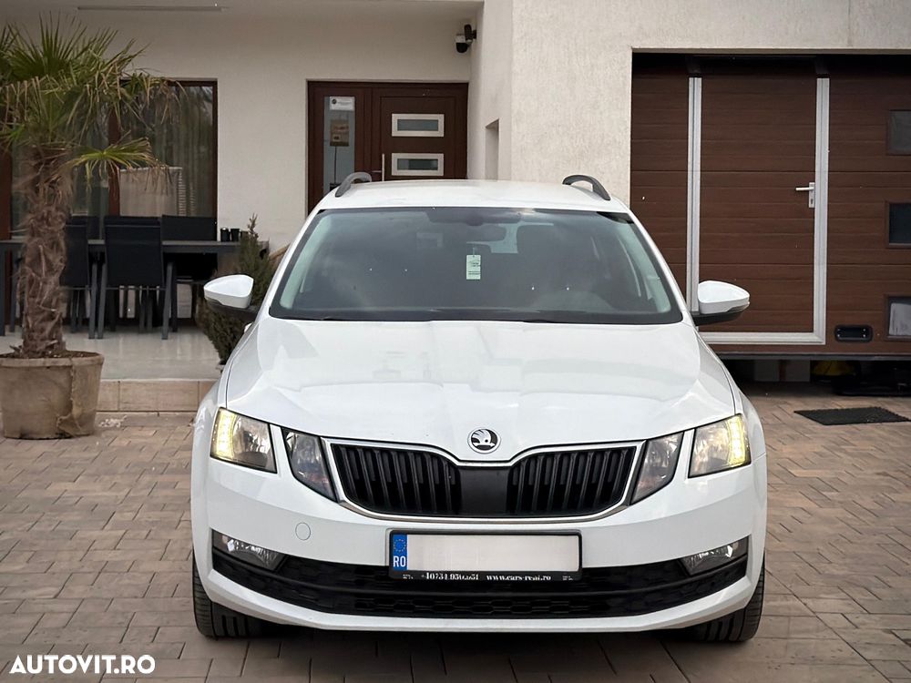 Skoda Octavia 1.6 TDI DSG Ambition - 11
