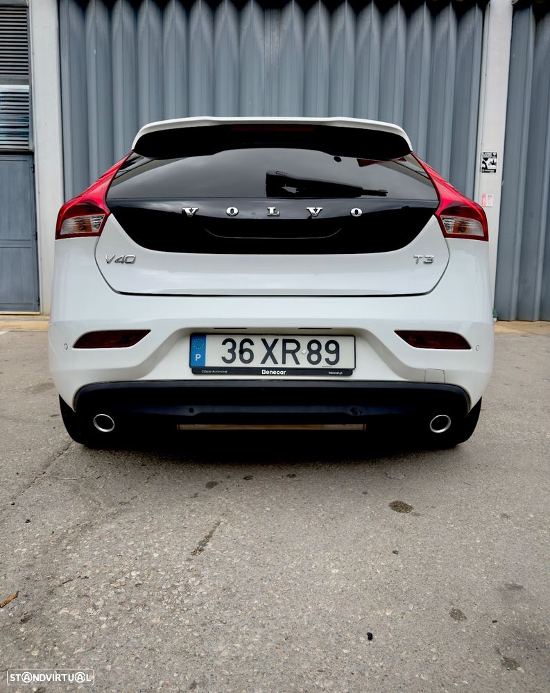 Volvo V40 1.5 T3 Sport Edition Geartronic - 2