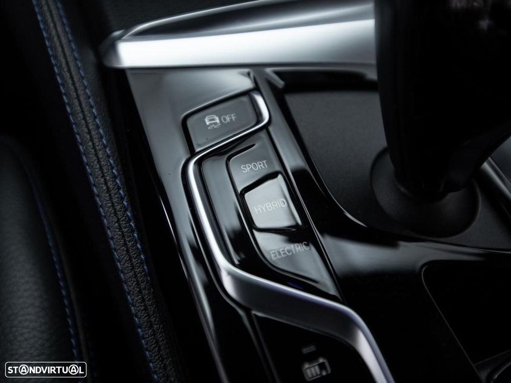 BMW 520 e Pack M - 26