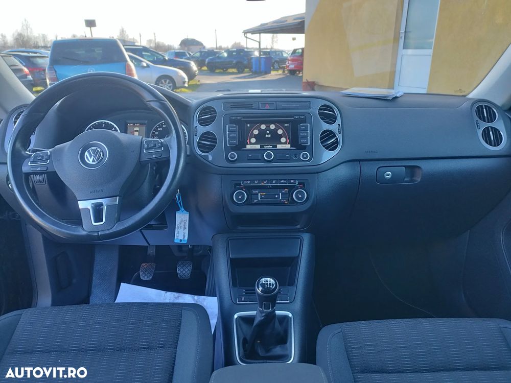Volkswagen Tiguan - 8