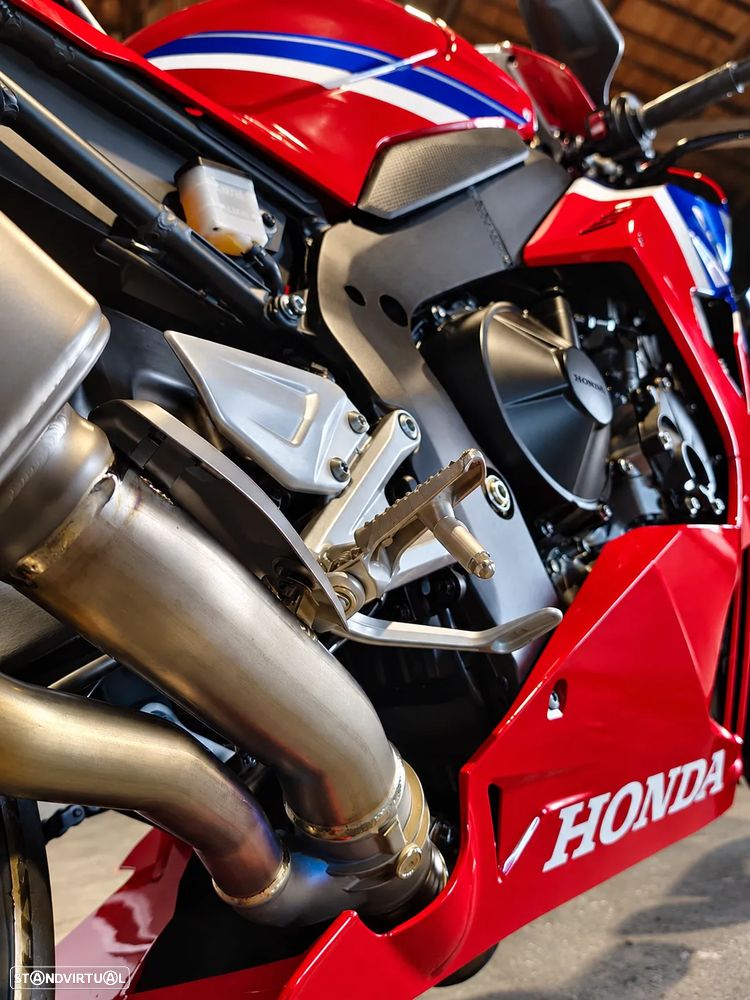 Honda CBR RR-R SP FIREBLADE - 19