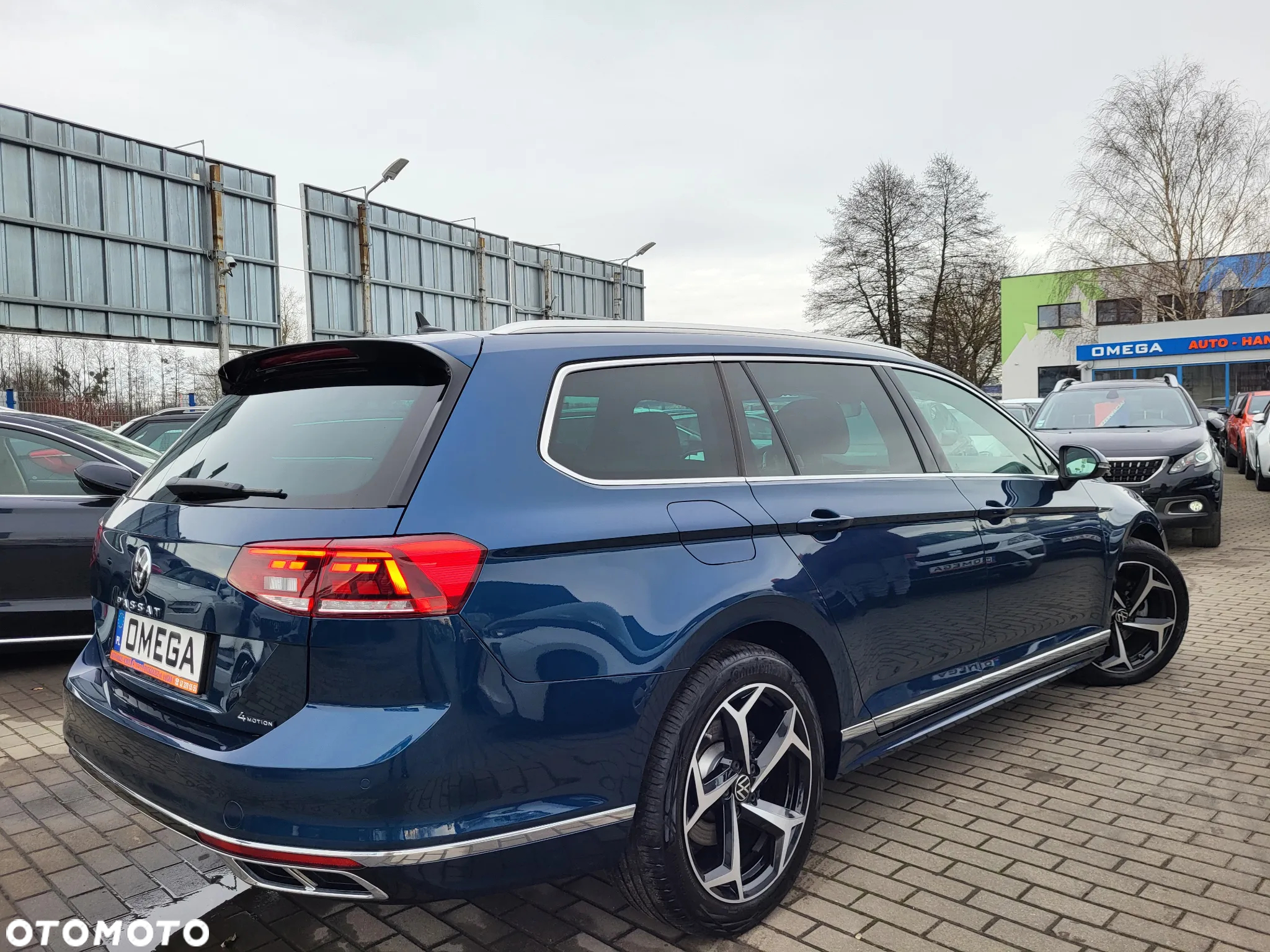 Volkswagen Passat Variant 2.0 TDI SCR DSG 4Motion Business - 6