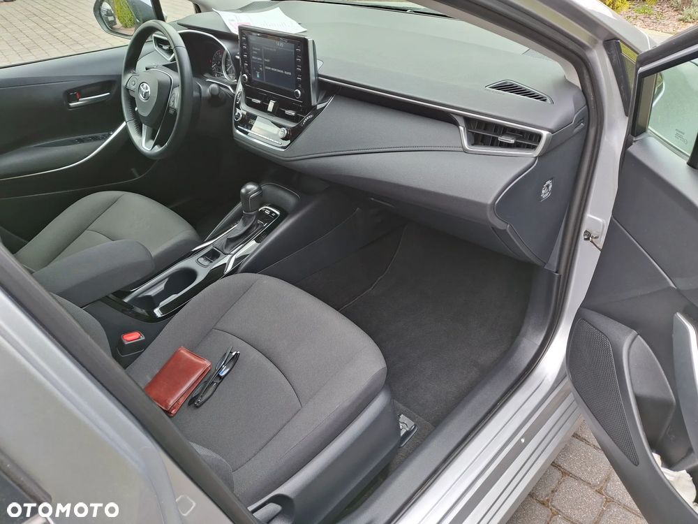 Toyota Corolla 1.8 Hybrid GPF Comfort - 18