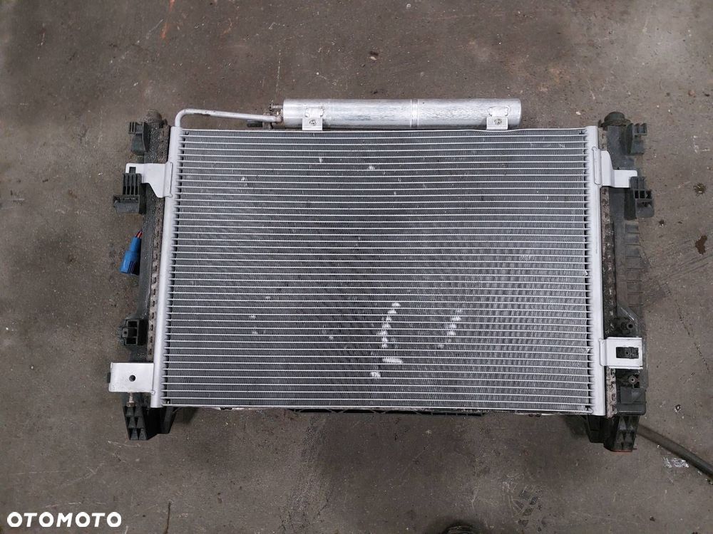 CHŁODNICA WODY KLIMATYZACJI WENTYLATORY MERCEDES-BENZ W169 A200 2.0 8V - 7