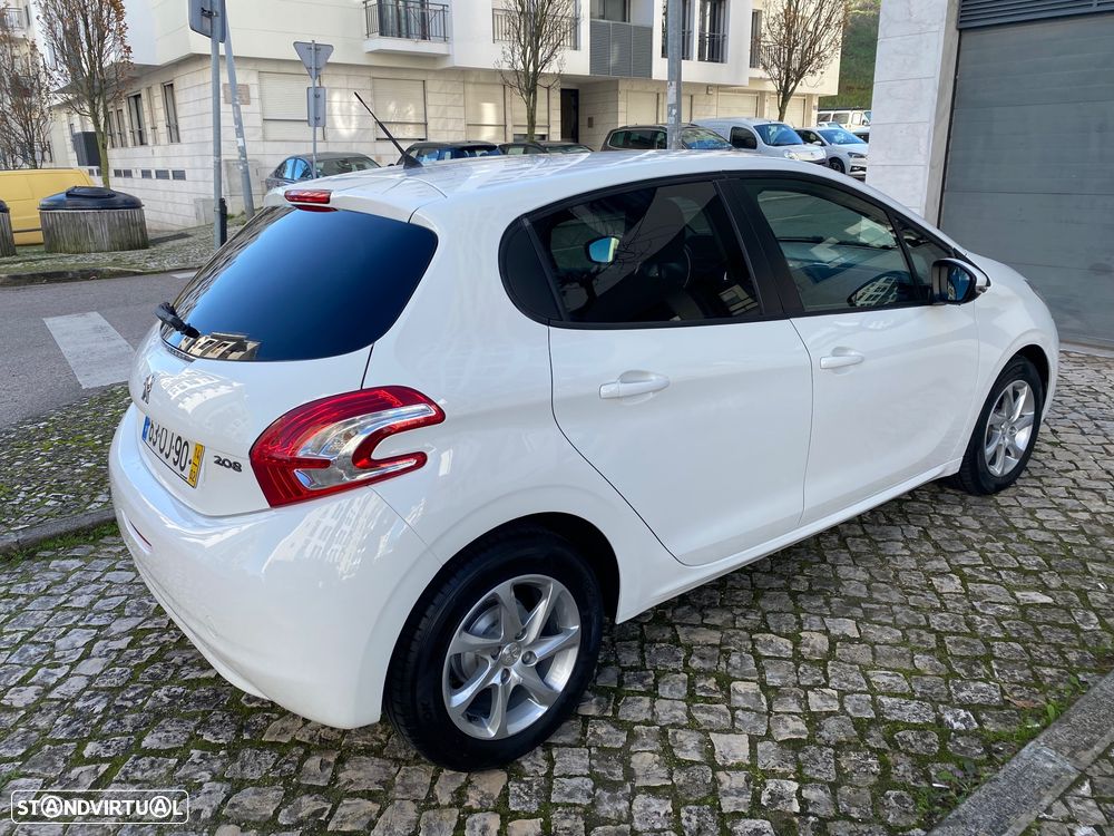 Peugeot 208 1.4 HDi SE Style - 9