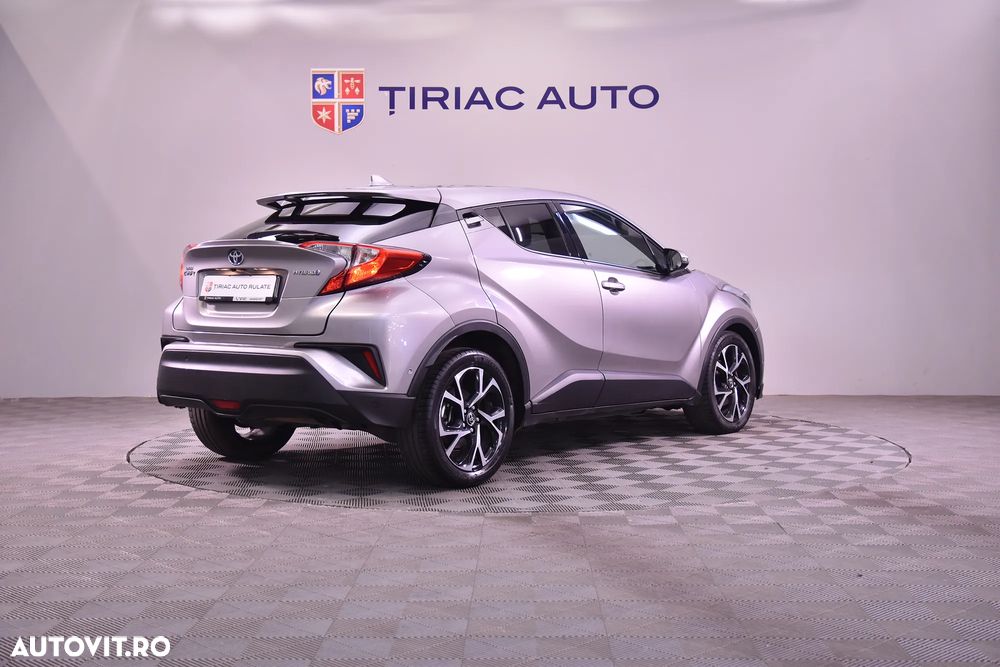 Toyota C-HR - 5