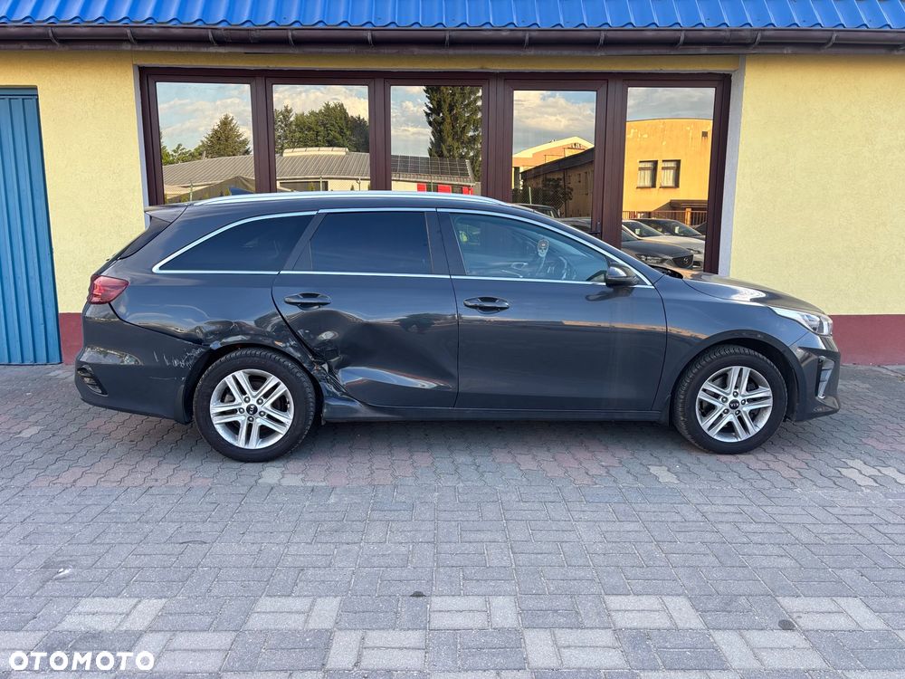 Kia Ceed - 5