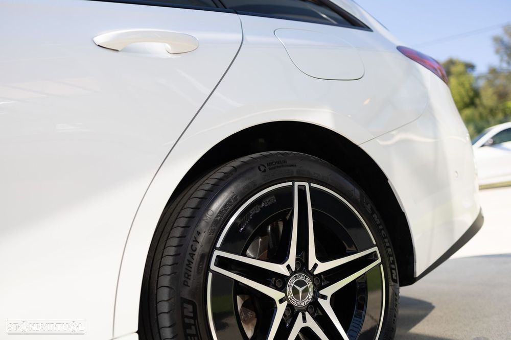 Mercedes-Benz C 300 e AMG Line - 38