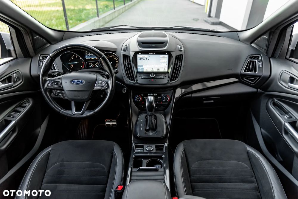 Ford Kuga 2.0 TDCi 4x4 ST-Line - 22