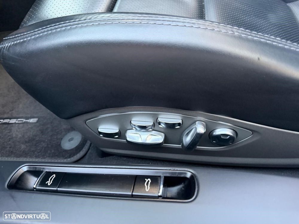 Porsche 911 (991) Carrera 2 PDK - 28