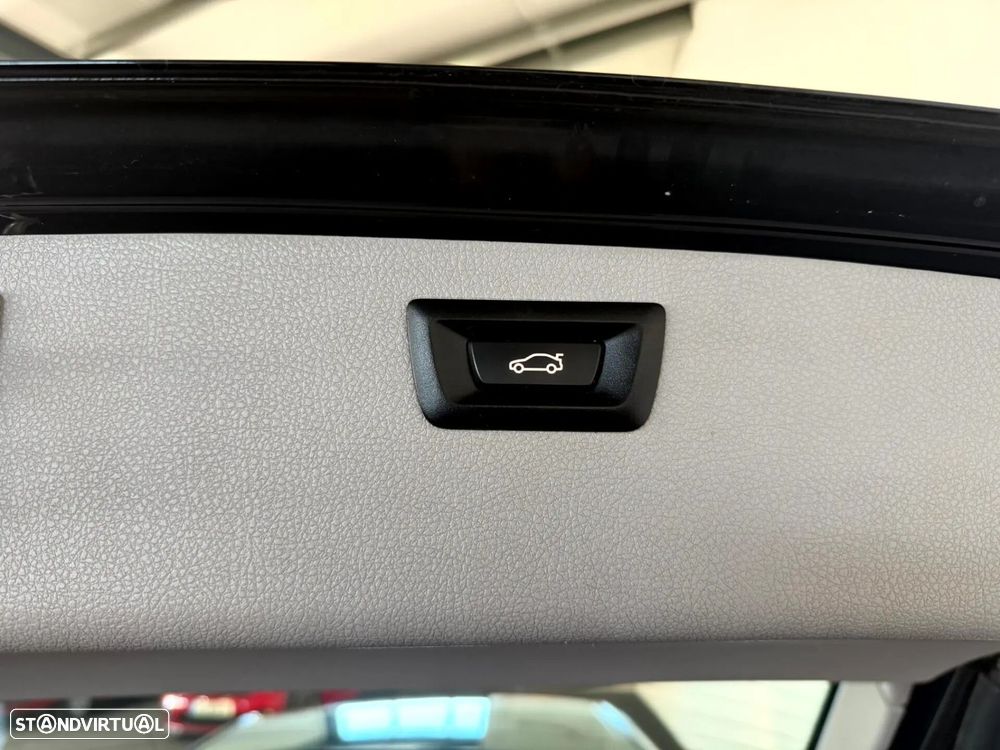 BMW 318 d Navigation - 13