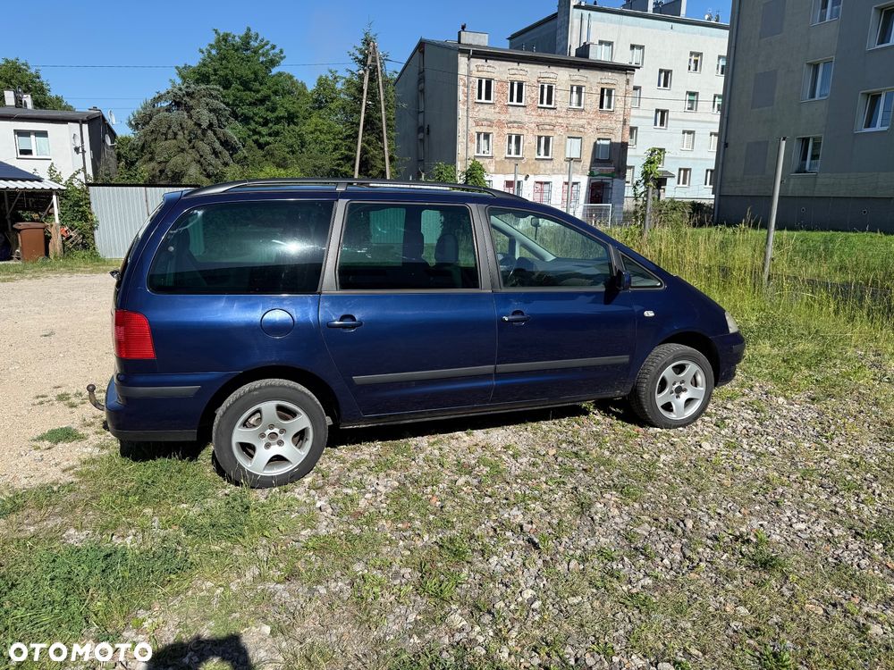 Volkswagen Sharan 1.9 TDI Comfortline - 4
