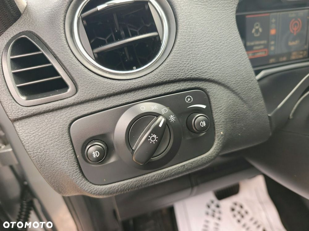 Ford S-Max 2.3 Titanium - 31