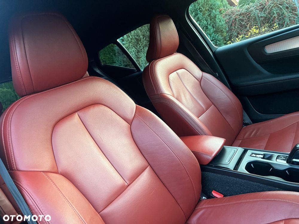 Volvo XC 40 D3 Momentum Pro - 29