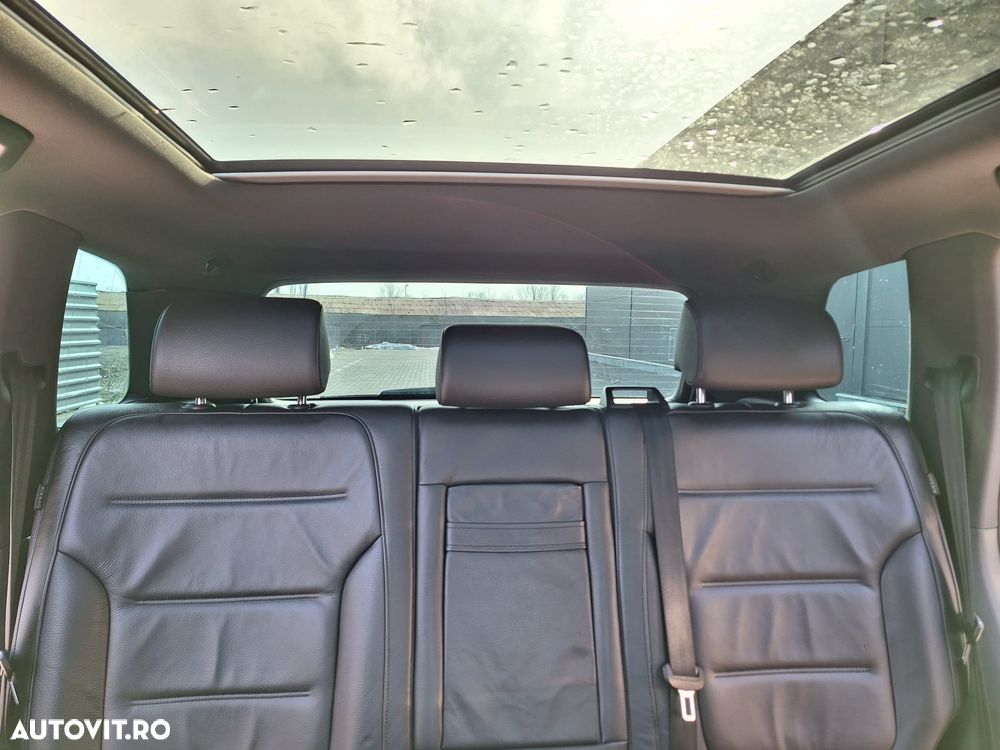 Volkswagen Touareg - 35