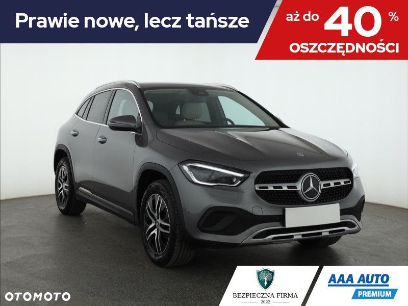 Mercedes-Benz GLA - 2