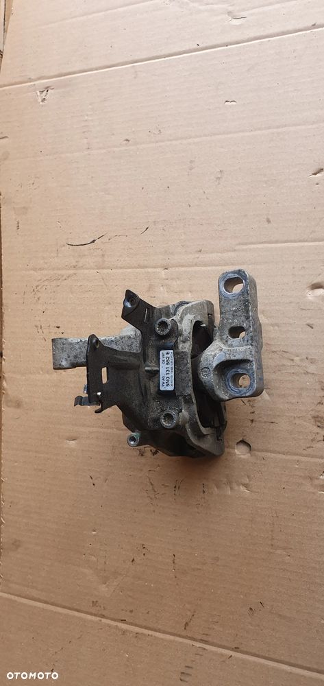 Łapa poduszka silnika VW Tiguan I Lift 2.0 TDI 5N0131552E 5N0199262E - 1