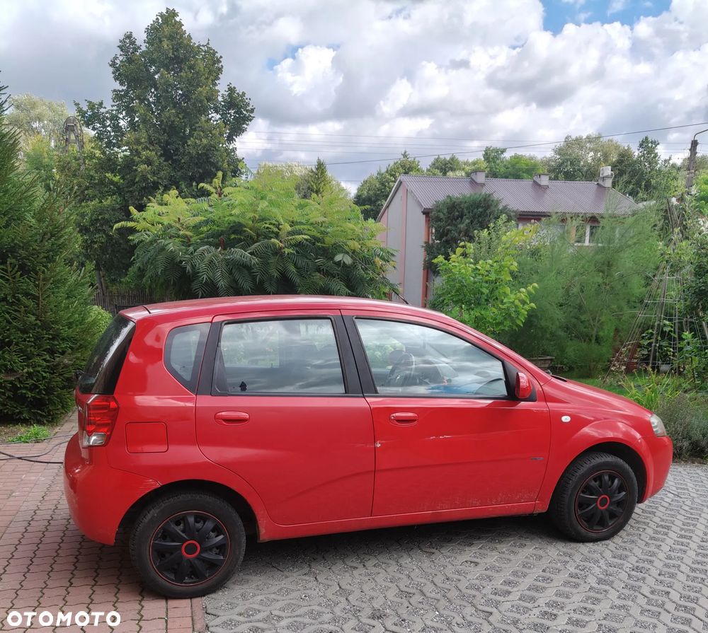 Chevrolet Aveo - 5