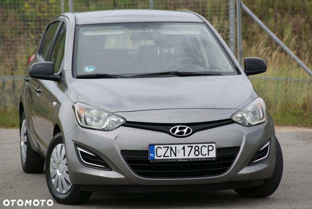 Hyundai i20 - 15