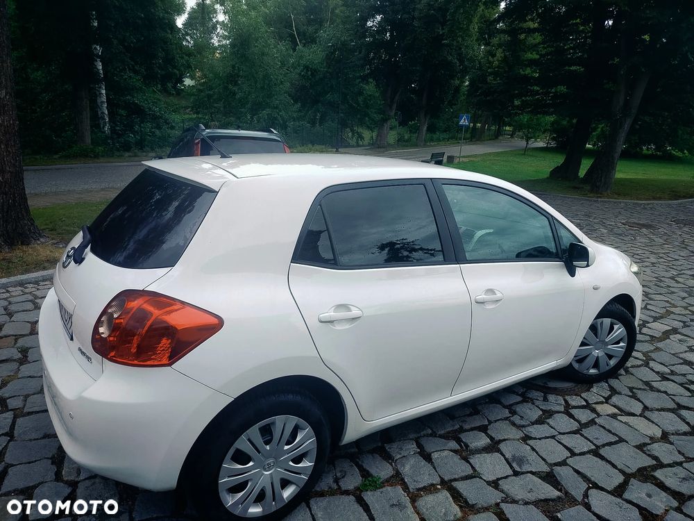 Toyota Auris 1.4 D-4D Luna - 10