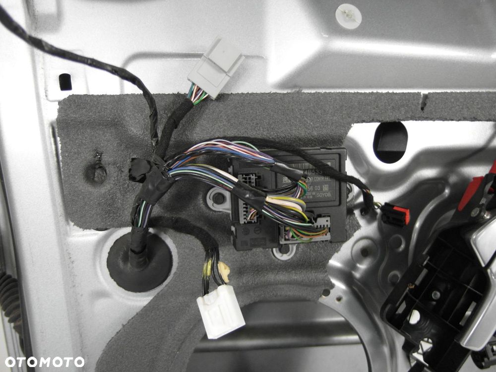 DRZWI PRAWE PRZEDNIE FORD MONDEO IV H8 - 7