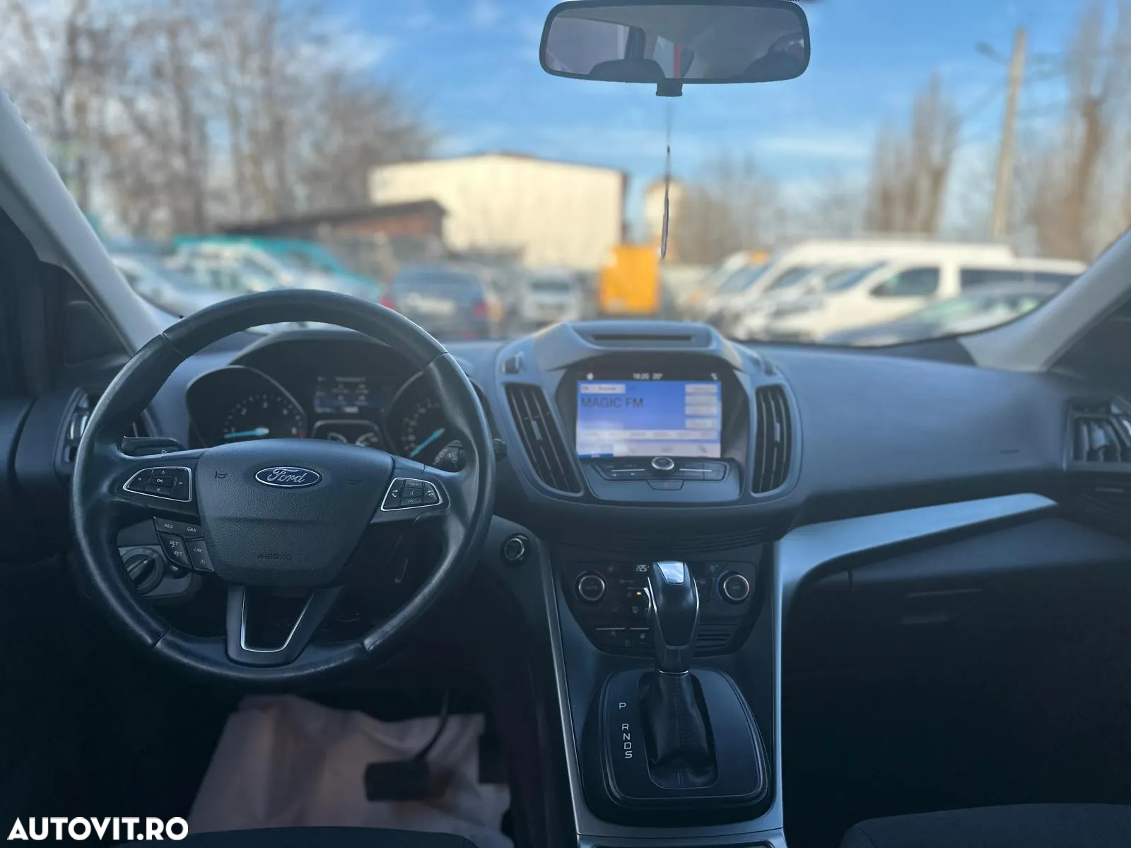 Ford Kuga 2.0 TDCi 4WD Powershift Titanium - 24