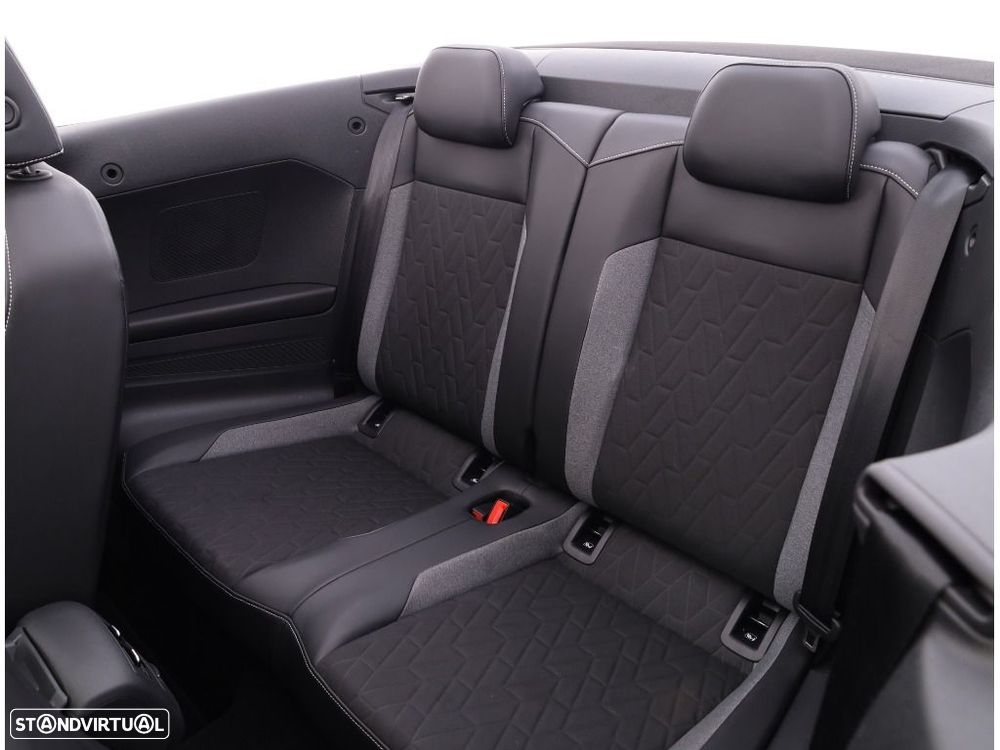 Volkswagen T-Roc Cabrio 1.0 TSI Style — fotografia 10